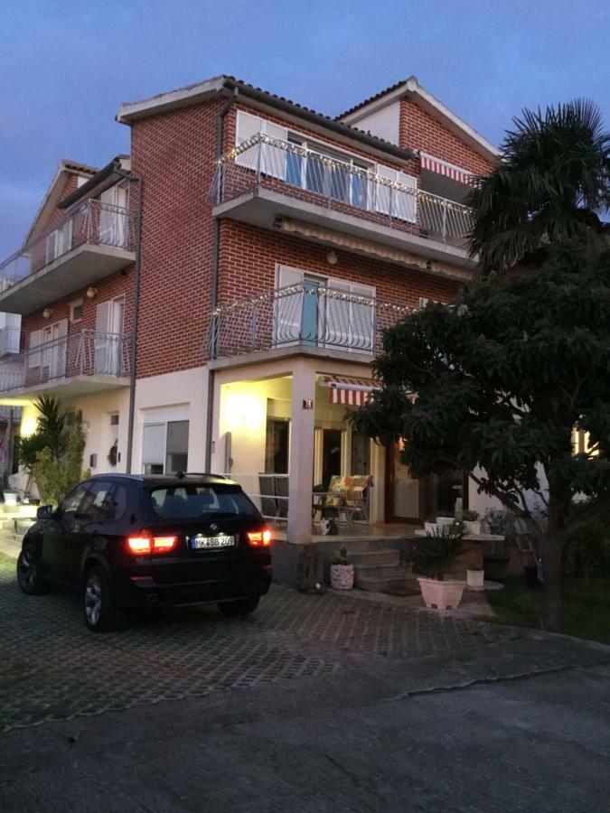 Apartments More بيروفاتش المظهر الخارجي الصورة